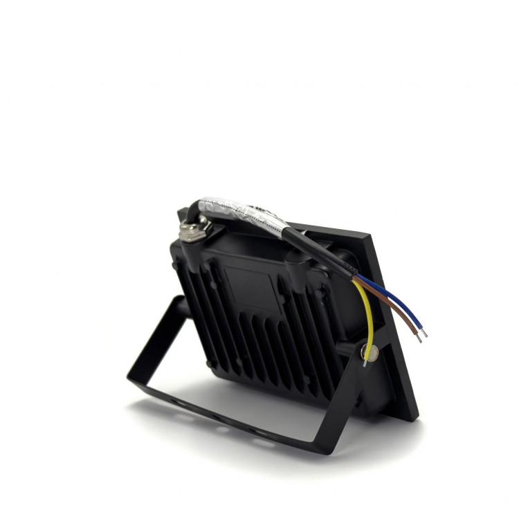 Прожектор светодиодный AVL PRE LED FL4 50Вт 6500K IP65 Прожектор светодиодный AVL PRE LED FL4 50Вт 6500K IP65