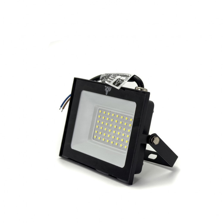 Прожектор светодиодный AVL PRE LED FL4 50Вт 6500K IP65 Прожектор светодиодный AVL PRE LED FL4 50Вт 6500K IP65